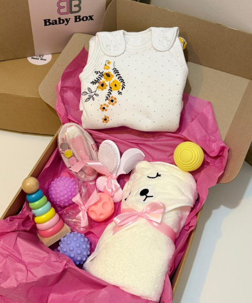 Baby Box 0-6 Girl